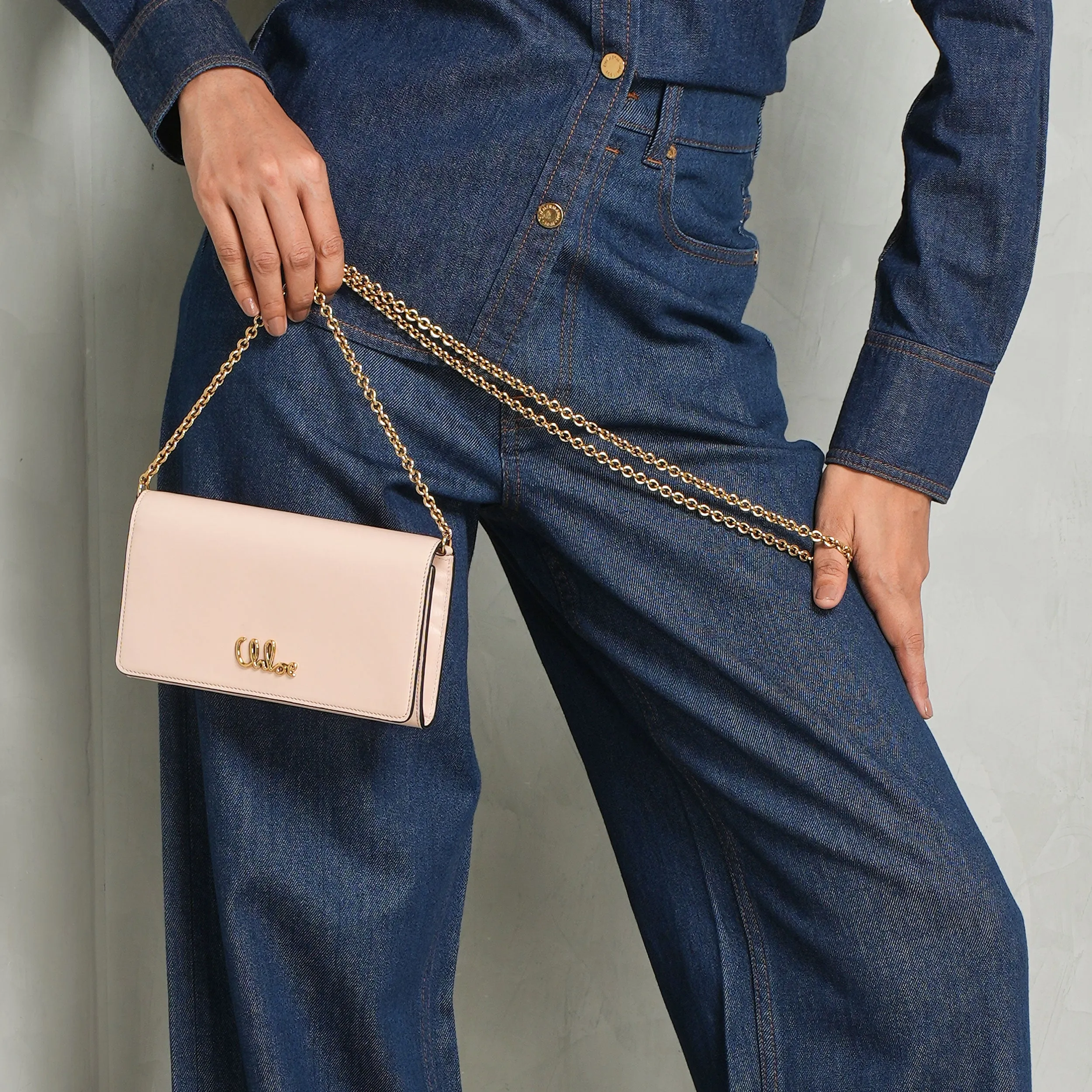 Iconic flap wallet on chain